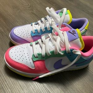 Nike air dunks low "candy" size 6 women's. Worn once box included.